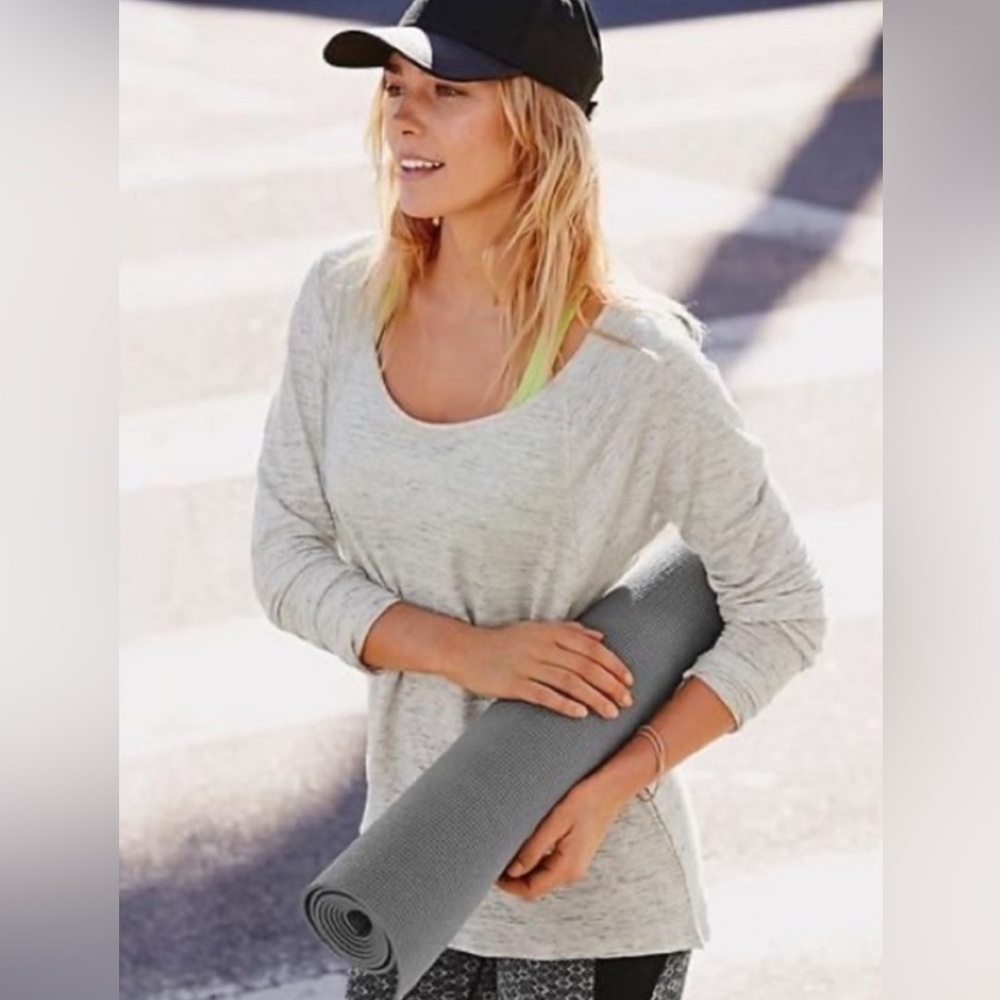 ATHLETA Shiva Linen Metallic Shimmer Long Sleeve Top in Gray Heather Size XS